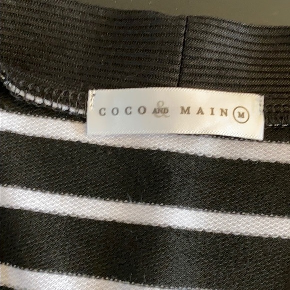 Black with white stripes snap front cardigan - Picture 2 of 9